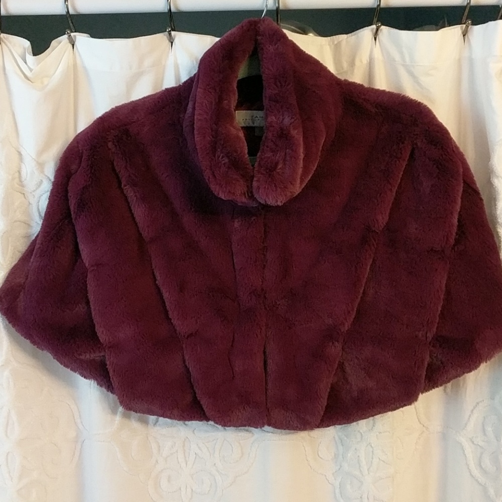 TAHARI plum colored cape